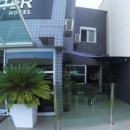 Hollyster Hotel Pinhais Exterior foto