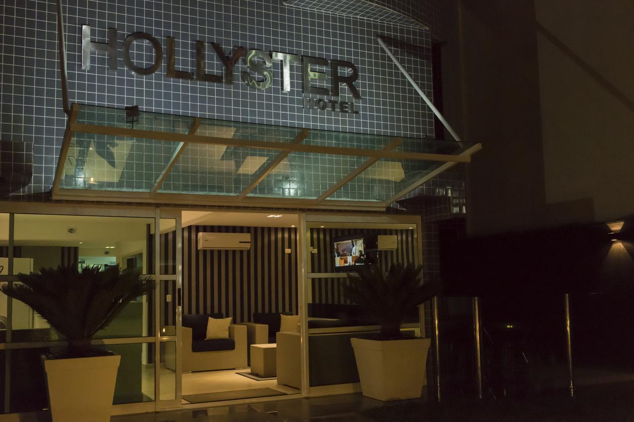 Hollyster Hotel Pinhais Exterior foto