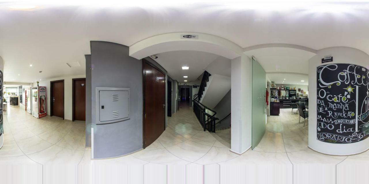 Hollyster Hotel Pinhais Exterior foto