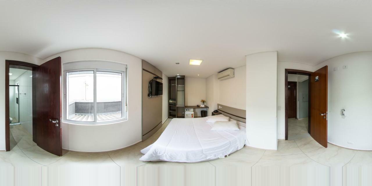Hollyster Hotel Pinhais Exterior foto