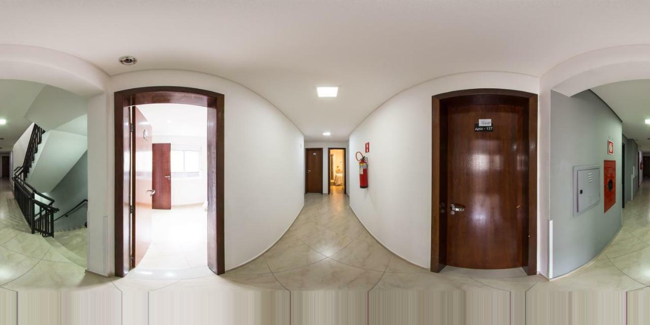 Hollyster Hotel Pinhais Exterior foto