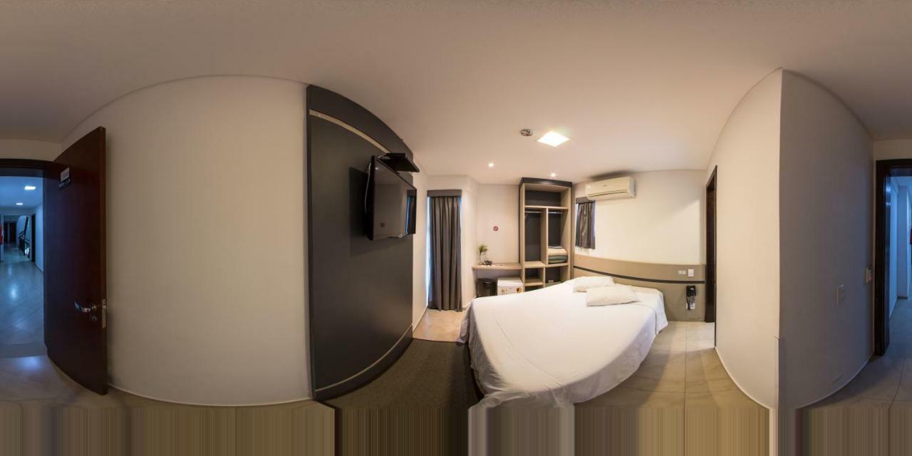 Hollyster Hotel Pinhais Exterior foto